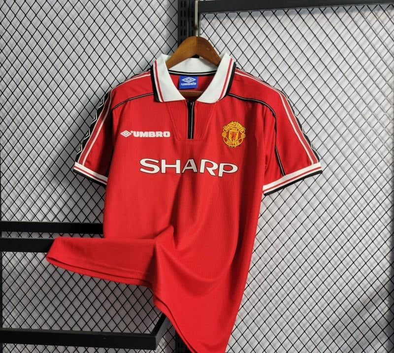 Manchester United 1998/99 Treble Retro
