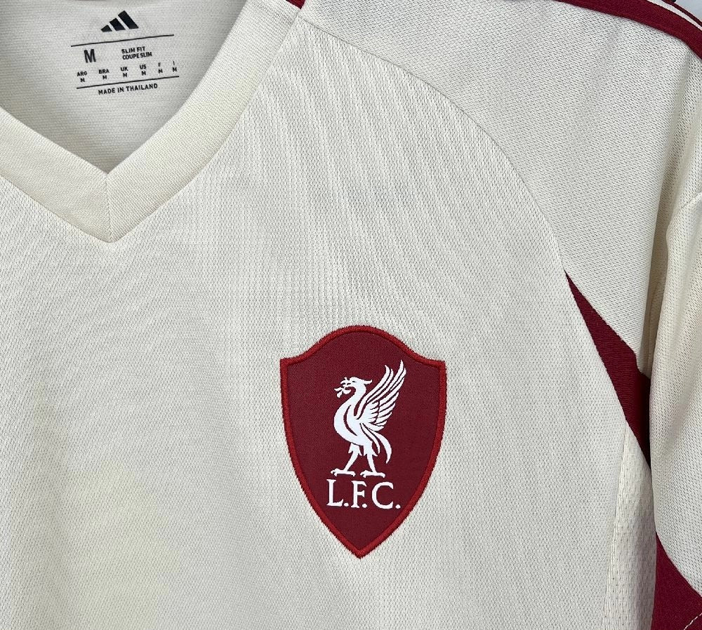 Liverpool 2025/26 Away